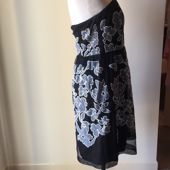 White Floral Detail Cocktail Dress - Picture 2 of 4